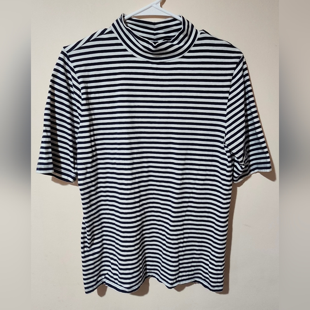 GAP Nautical Stripe Black and White Tee